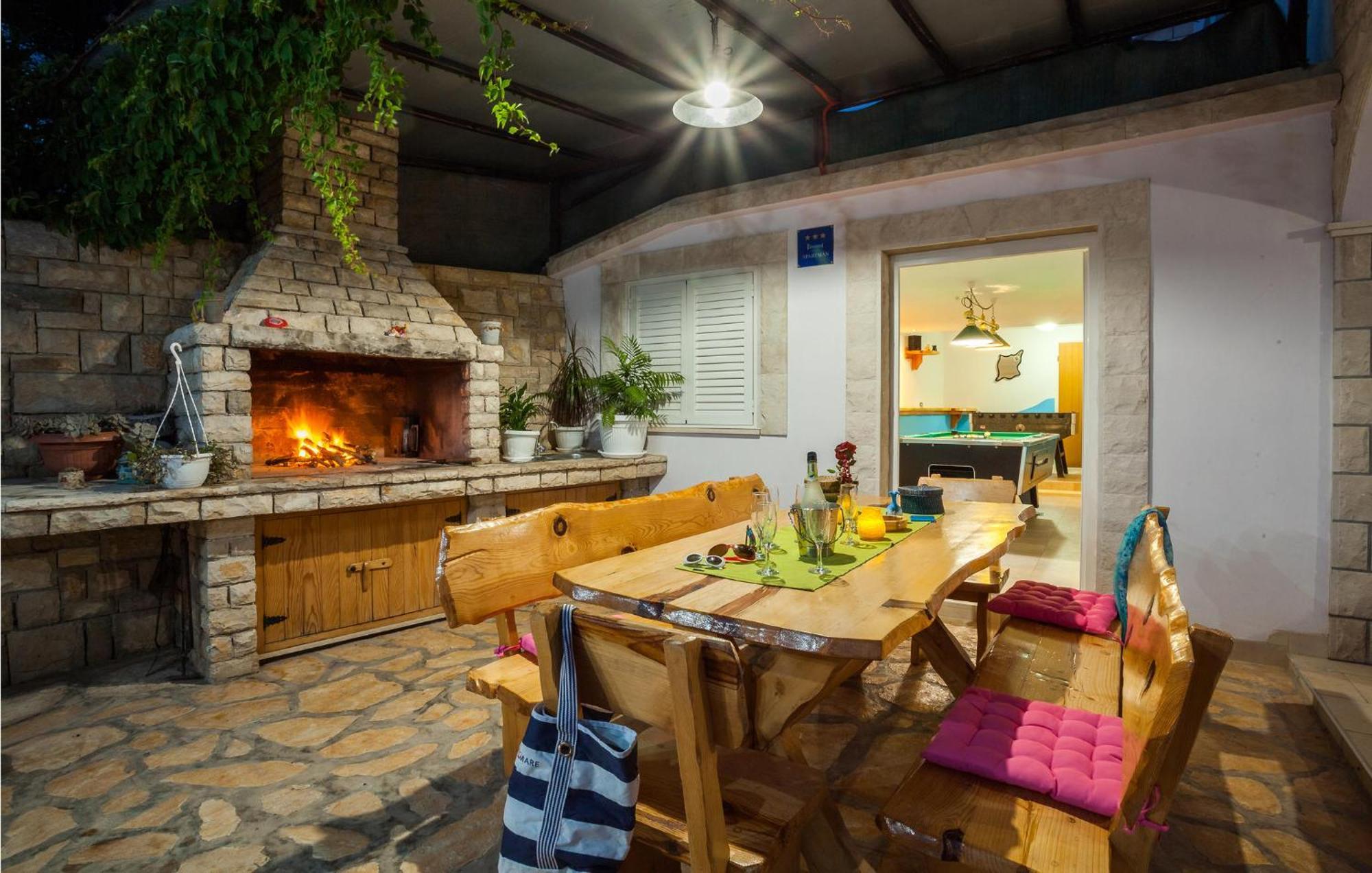 Pet Friendly Home In Blato With Wifi Exterior photo
