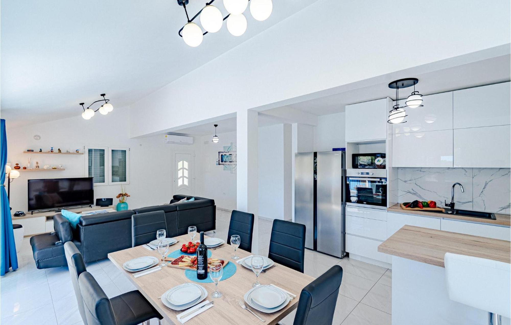 Pet Friendly Home In Blato With Wifi Exterior photo